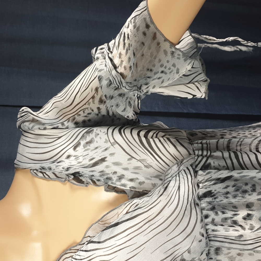 Dress - Picture 6 of 8